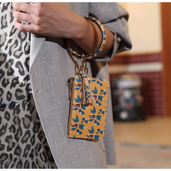 5 For $20.00 Circle Bangle Keychain Wallet ID Card Holder Wristlet - Picture 2 of 11